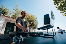 DJ JOMI convida SkipCana